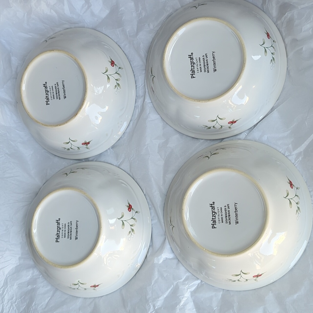 4 Pfaltzgraff Winterberry soup cereal bowls - Picture 3 of 3